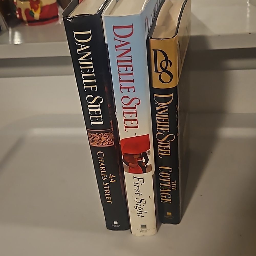 DANIELLE STEEL 3 HARDCOVER BOOK